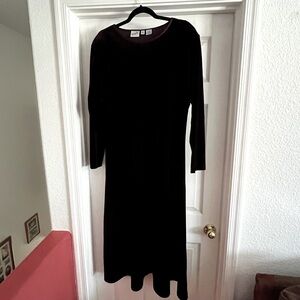 Excellent use condition vintage wine colored velvet dress